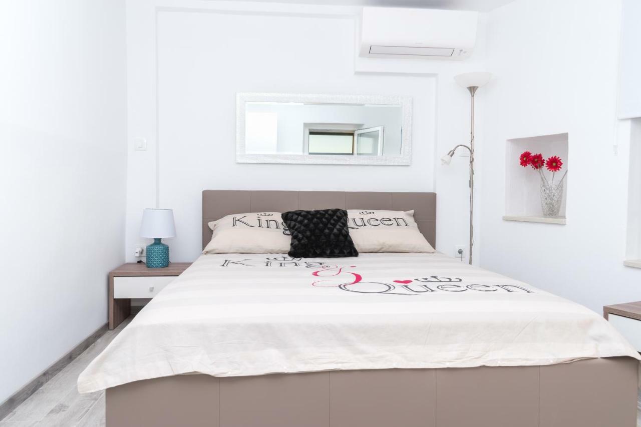 Bounty Apartments ชิเบนิก ภายนอก รูปภาพ