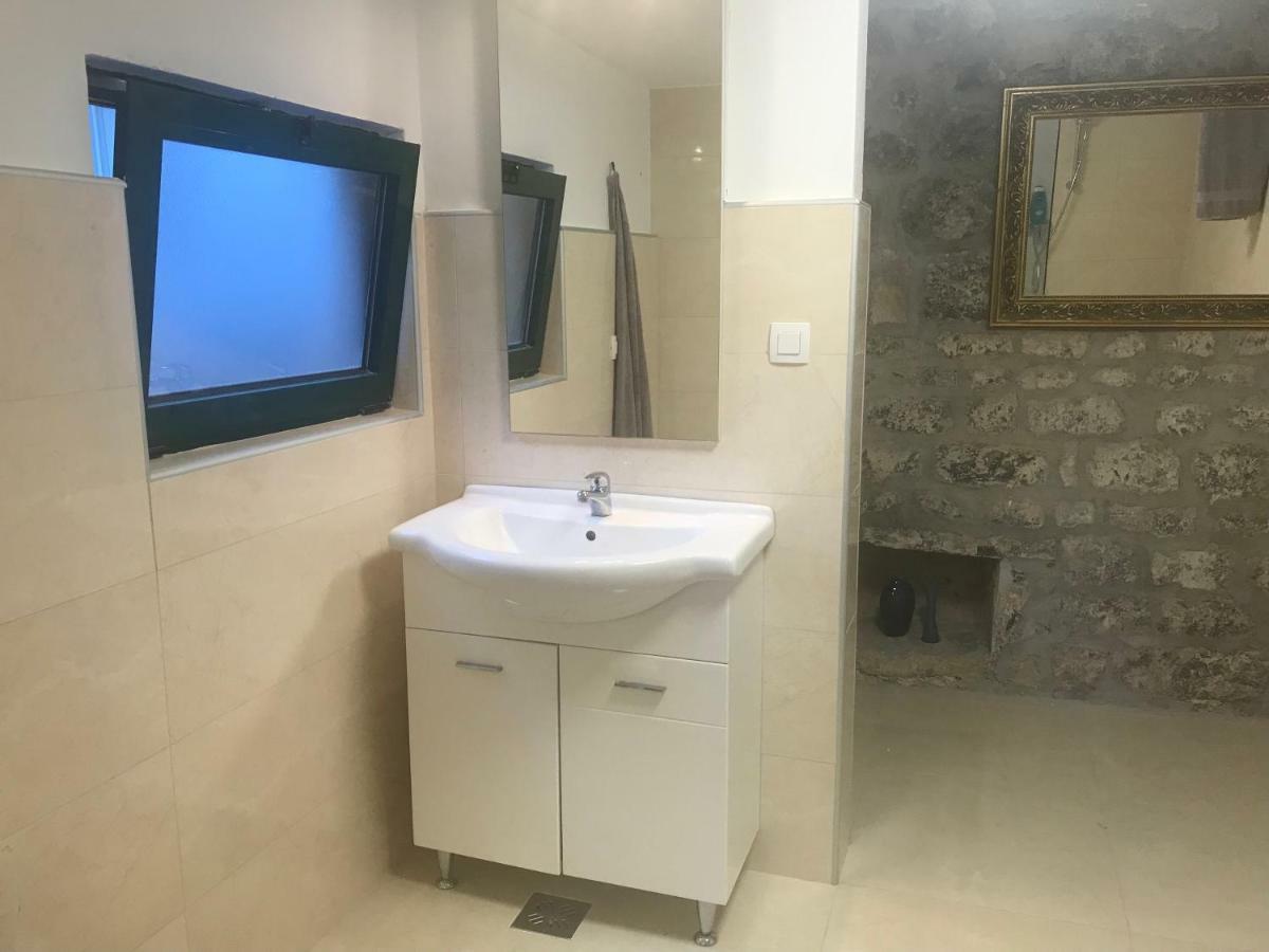 Bounty Apartments ชิเบนิก ภายนอก รูปภาพ